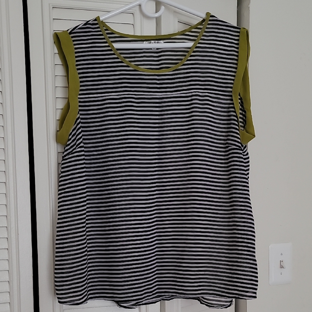 Black and White Boxy Relaxed Tank Top